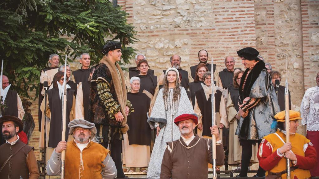 Recreación en 2024 de la llegada de Carlos V a Mojados.