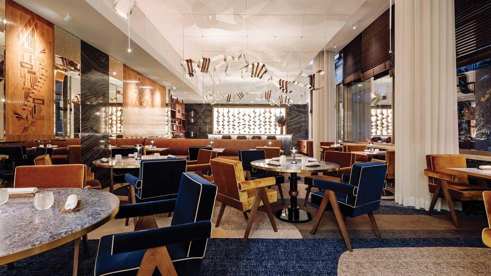 El interior de CURA, un espacio donde el tiempo se detiene y la calma se convierte en parte del menú.