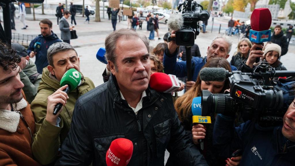 Javier Pérez Dolset, esta segunda-feira, à chegada ao tribunal da Plaza de Castilla.