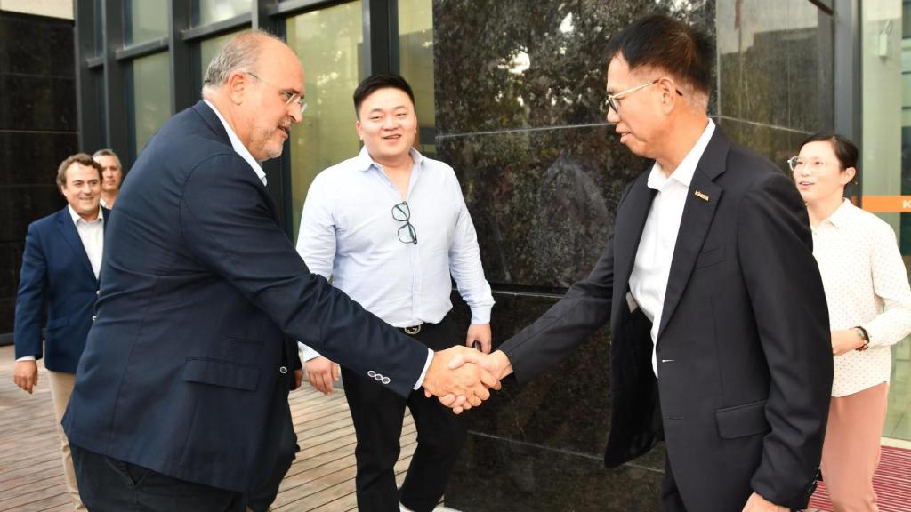 José Luis Martínez Guijarro durante la visita a China.