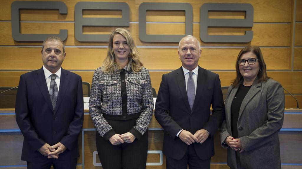 Enrique Alcoba, Angela de Miguel, Miguel Marín y Esther Azancot en la inauguración de la jornada.
