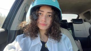 La gazatí Plestia Alaqad se encargó de cubrir el genocidio en Gaza sobre el terreno.