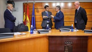 Caballero en la Comisión de Presupuestos en las Cortes de Castilla-La Manhca.