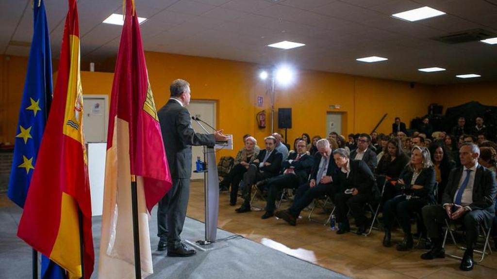 Emiliano García-Page durante su intervención.