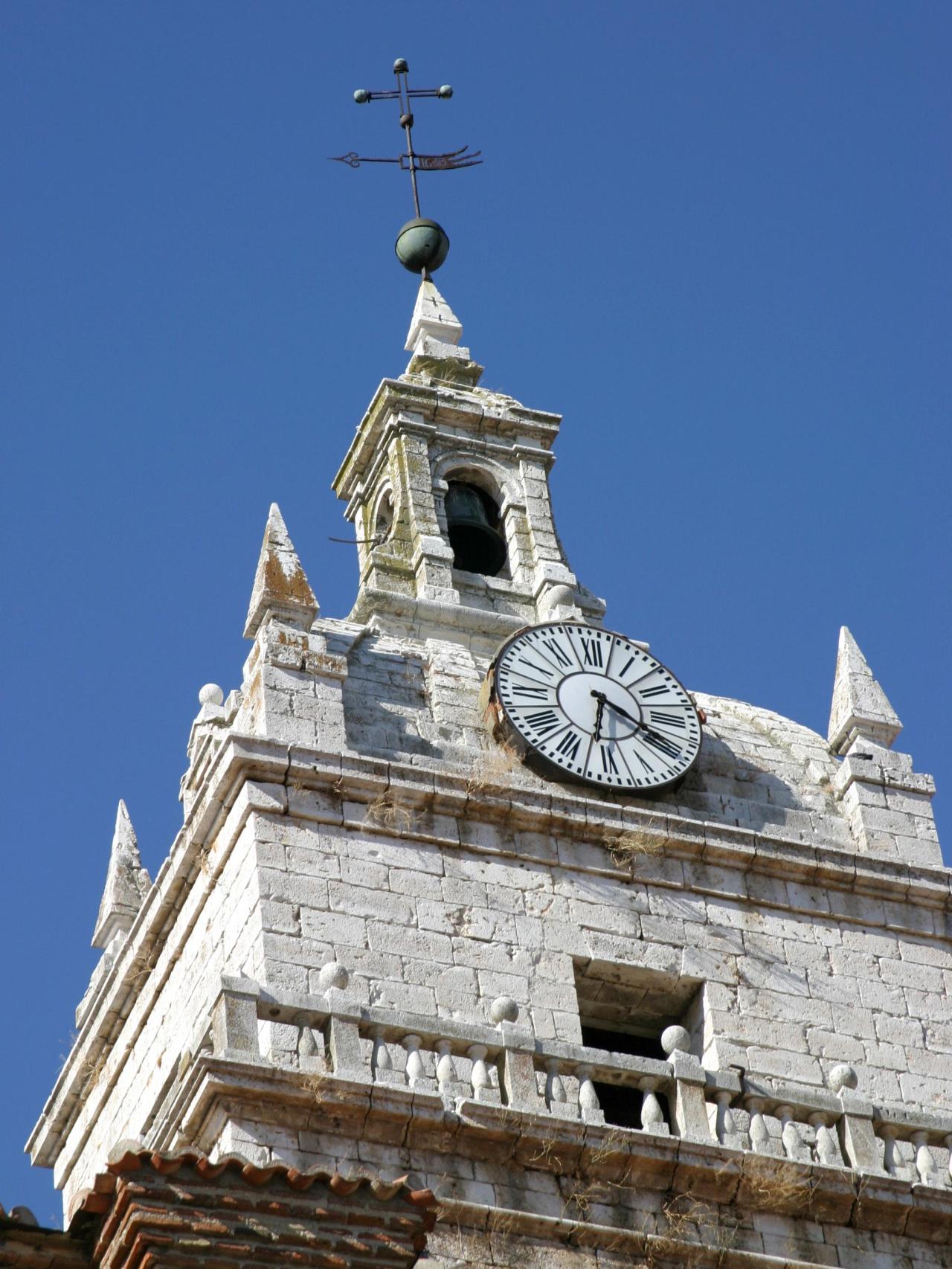 Torre campanario de Santa María.