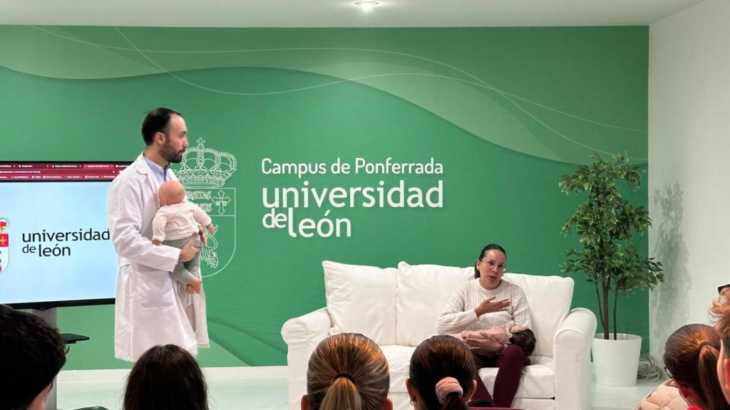 Jornada de lactancia materna en el Campus Ponferrada