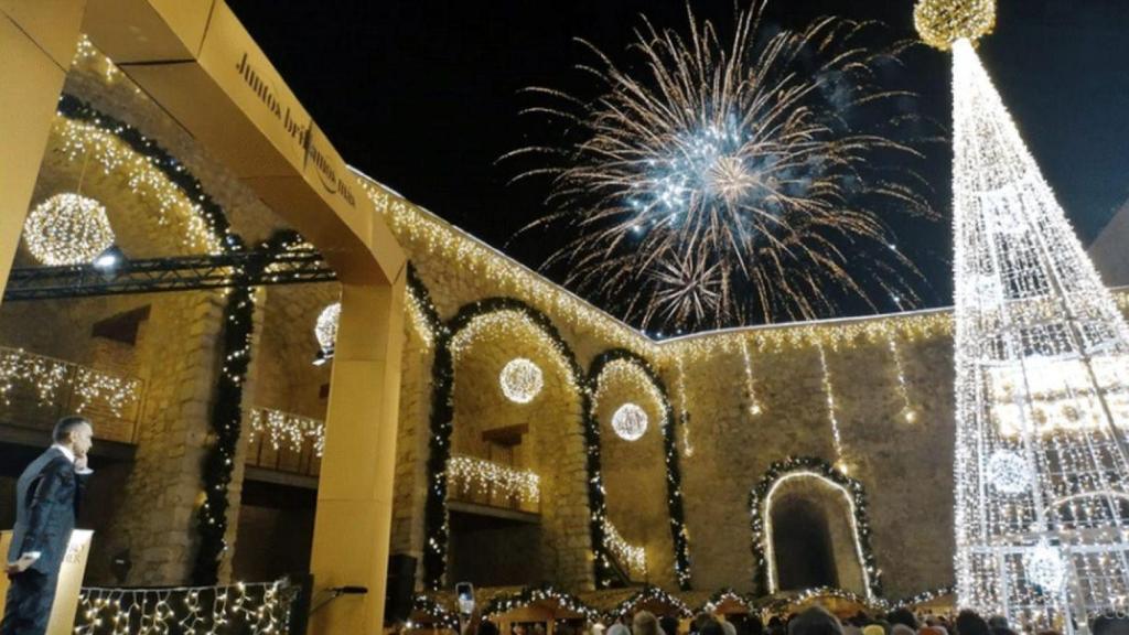 El pueblo de Mojácar iluminado por ferrero Rocher en una edición anterior.