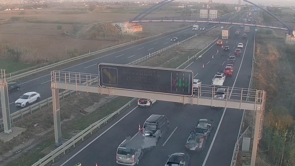 Retenciones por un accidente de tráfico en Zaragoza