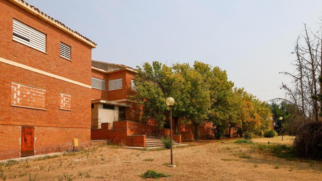 El edificio será demolido para construir posteriormente uno nuevo para atender 400 pacientes al año.