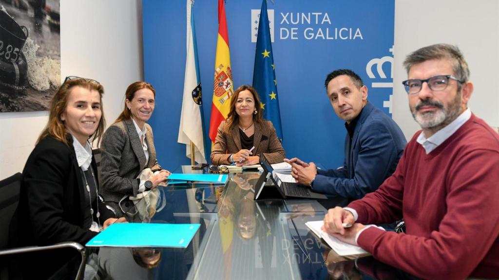 La conselleira do Mar, Marta Villaverde, se reúne con representantes de Conxemar.