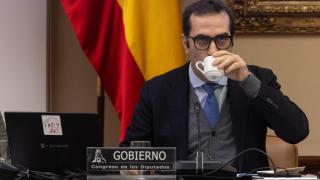 El ministro de Economía, Comercio y Empresa, Carlos Cuerpo, comparece en la Comisión Mixta para la Unión Europea, en el Congreso de los Diputados.