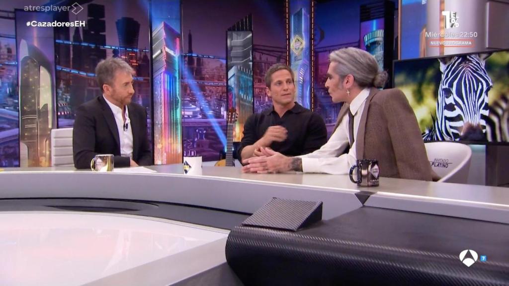 Mario Vaquerizo, Gotzon Mantuliz y Pablo Motos en 'El Hormiguero'.