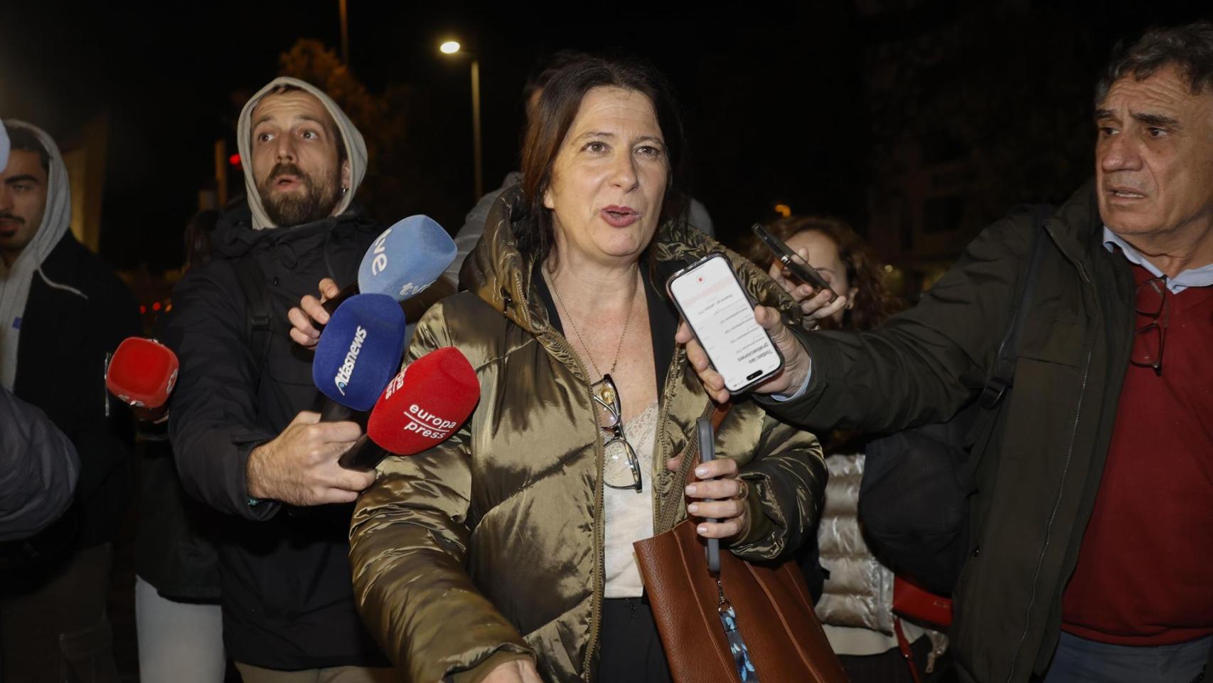 Leire y Dolset declaran que el PSOE no se interesó por el audio de las saunas hasta la «reflexión» de Sánchez por el ‘caso Begoña’ Leire y Dolset declaran que el PSOE no se interesó por el audio de las saunas hasta la «reflexión» de Sánchez por el ‘caso Begoña’