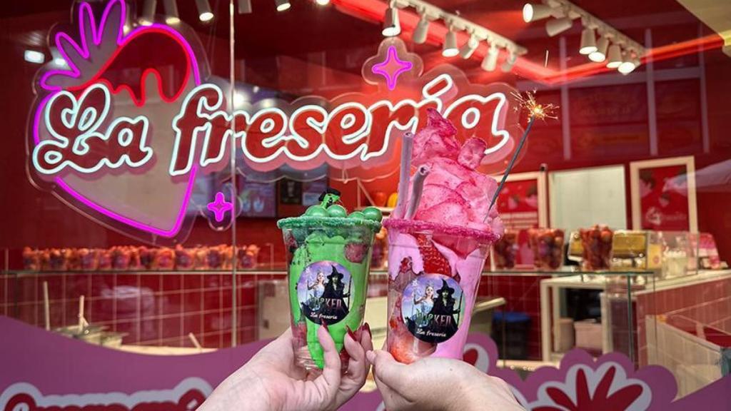 Una imagen con los vasos de Wicked.