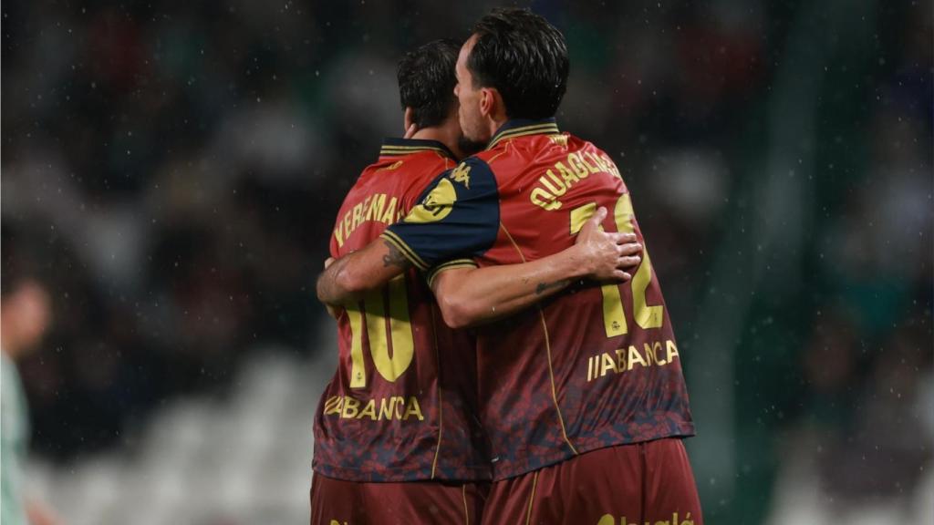 Quagliata y Yeremay celebran un gol ante el Córdoba.