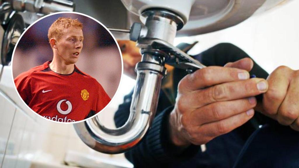 Lee Roche, el jugador del Manchester United que no triunfó en el fútbol y se hizo fontanero