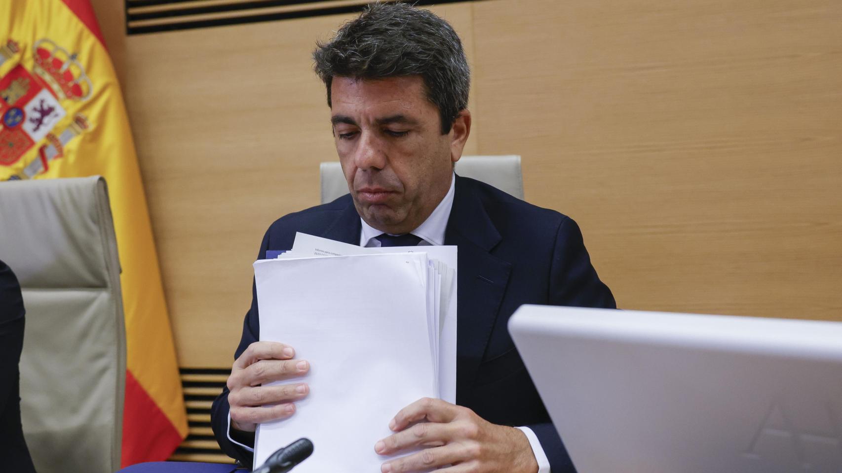 Carlos Mazón comparece en la comisión de investigación de la dana del Congreso. Efe / Zipi