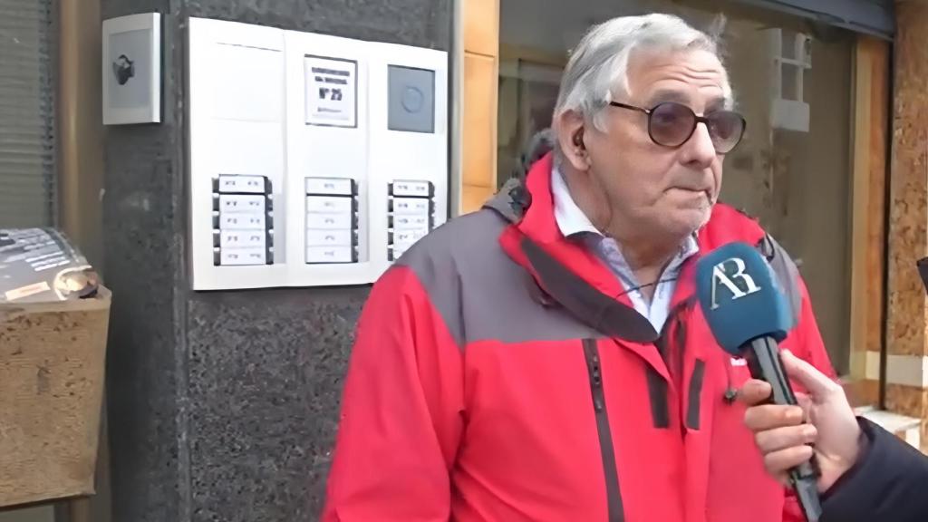 El dueño de la vivienda asegura vivir en una guerra continua.