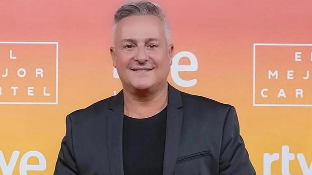 El presentador Roberto Herrera.