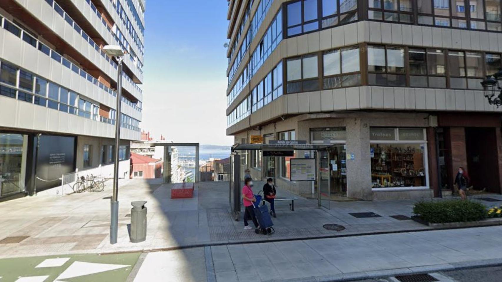 Parada de autobús de la Avenida de las Camelias donde se produjo el accidente.