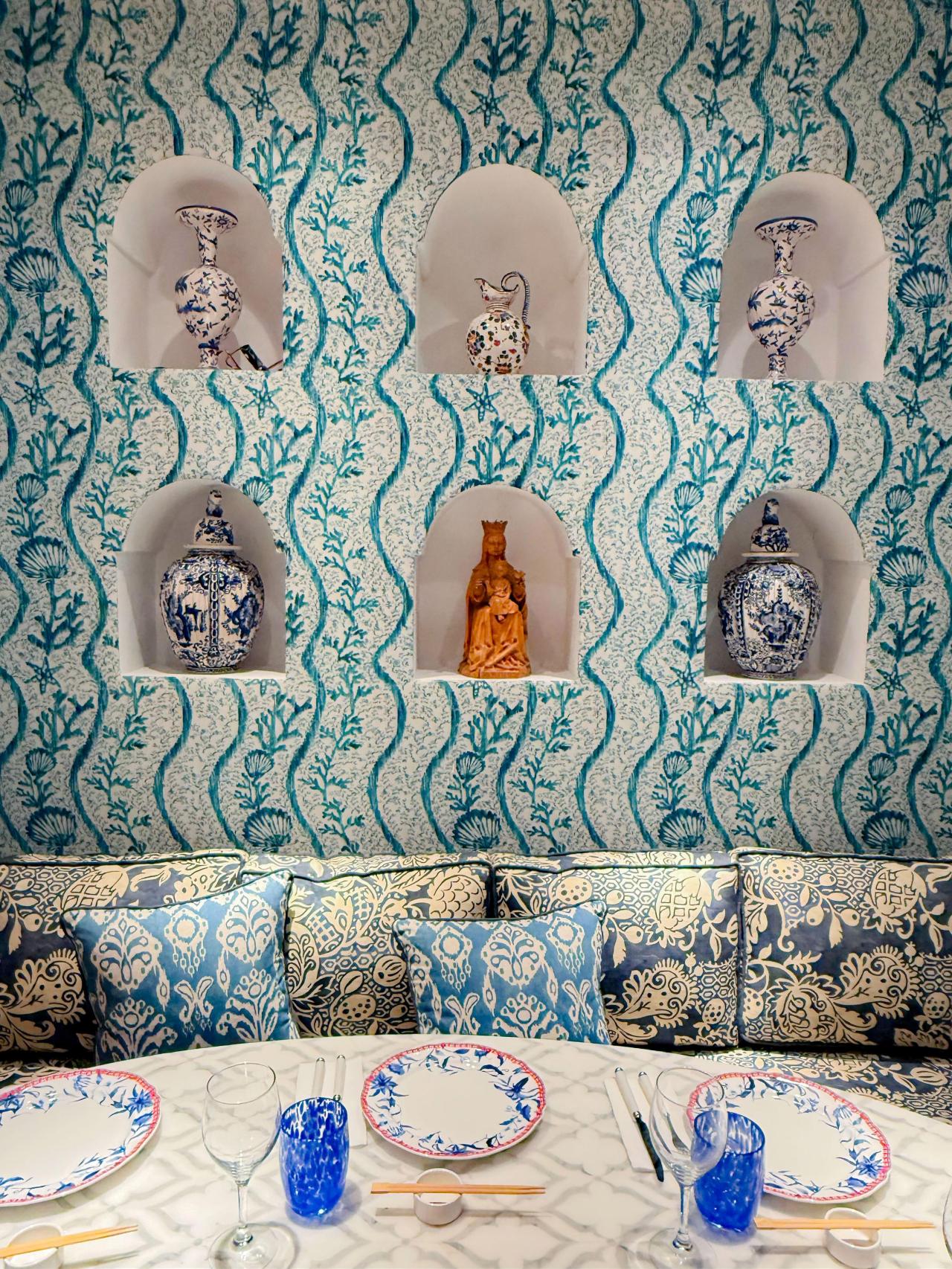 El interior de Sushita Chinitas.