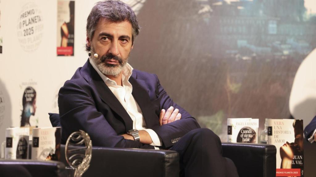Juan del Val, tras ganar el Premio Planeta por su novela 'Vera, una historia de amor'.