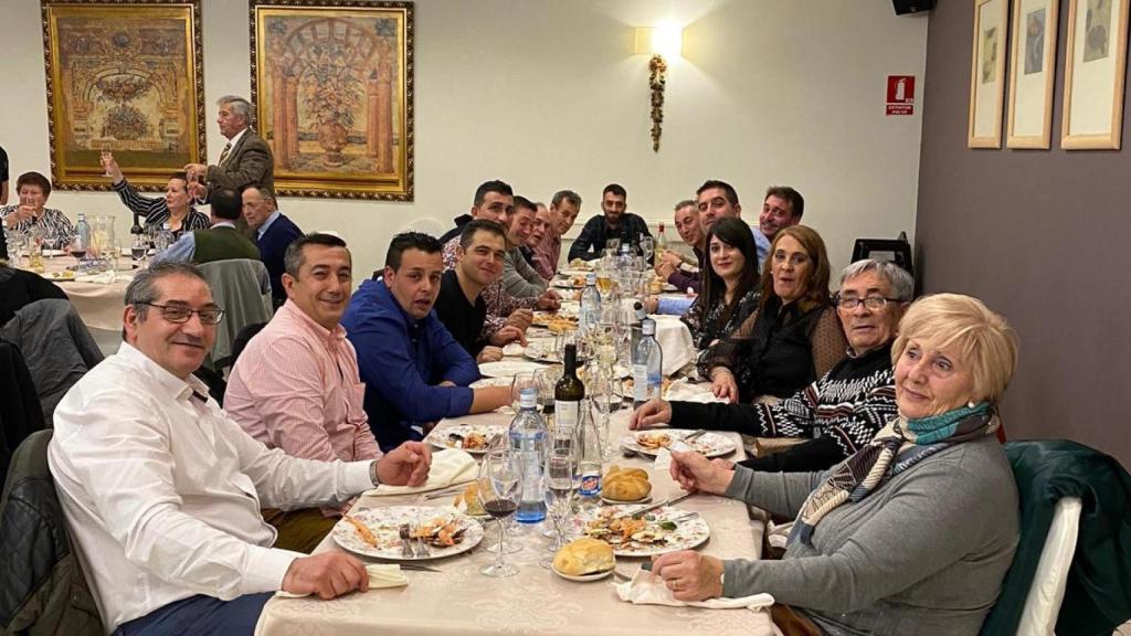 Equipo y familia de Iluminaciones C. Plaza