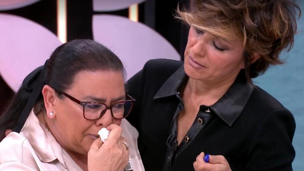María del Monte, llorando este martes, día 18, en 'Y ahora Sonsoles'.
