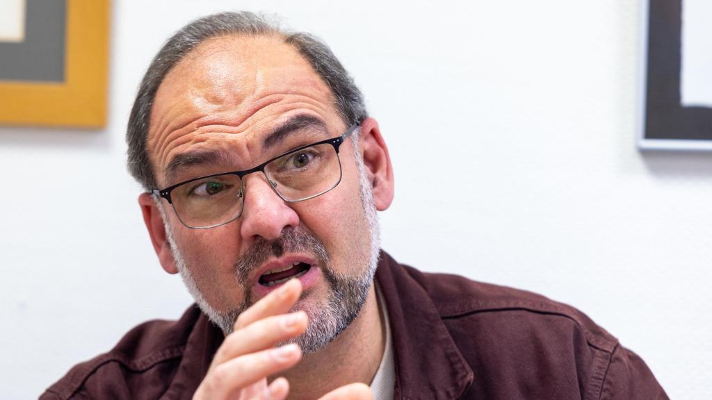 Muñoz incluye a los pequeños propietarios como parte del problema.