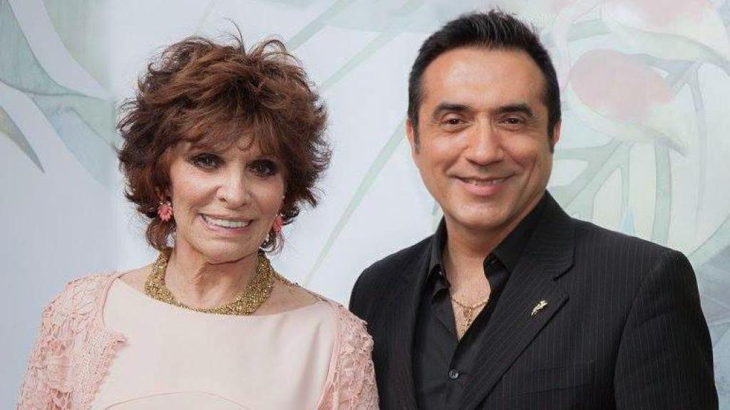 Encarnita Polo y el pintor Antonio Montiel.