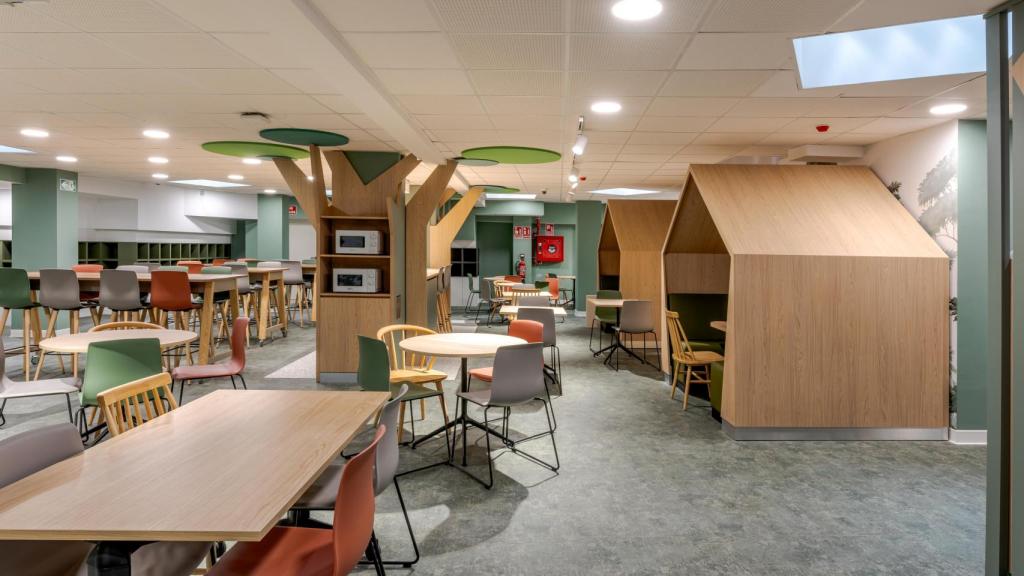 Una de las salas del campus de Essca en Málaga.