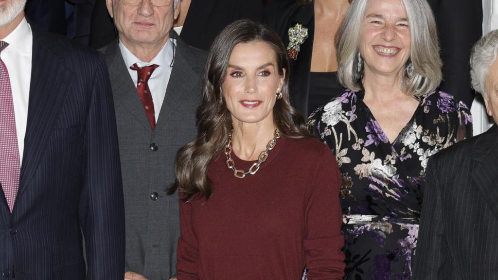 Letizia acude a la entrega de los Premios Francisco Cerecedo.