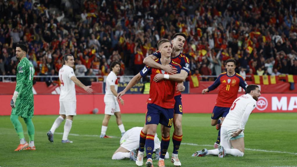 Dani Olmo celebra el gol marcado ante Turquía.