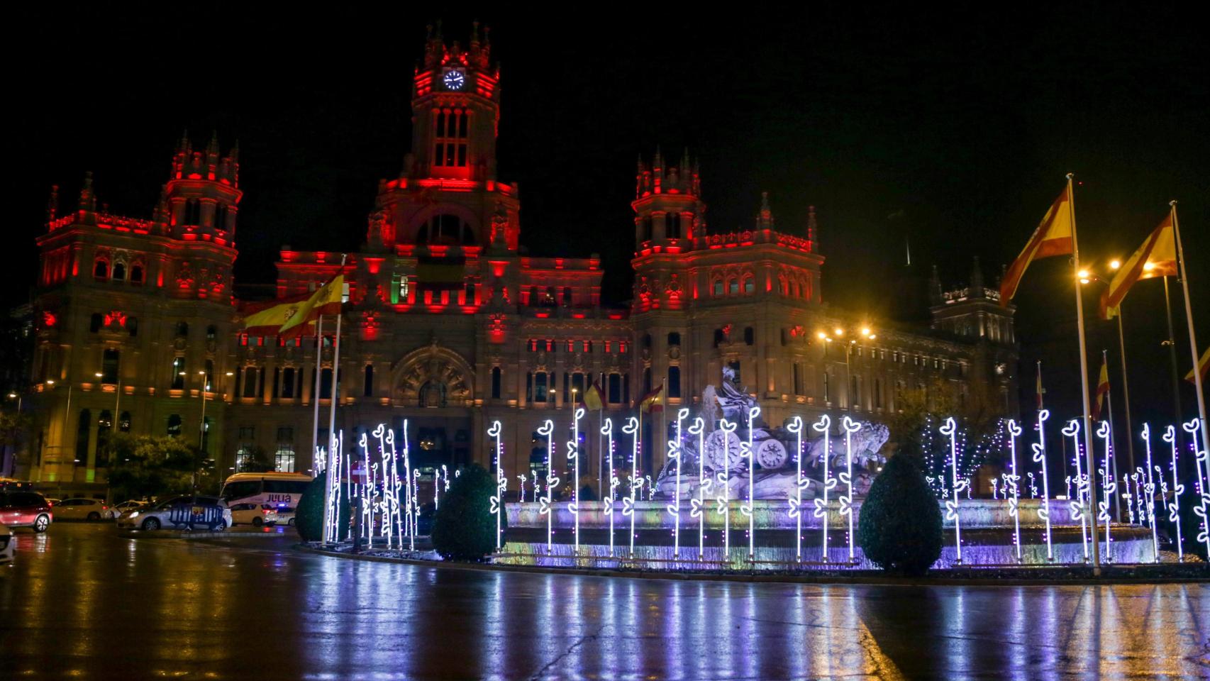Encendido de las luces de Navidad en la fuente de Cibeles, en Madrid a 22 de noviembre de 2019.