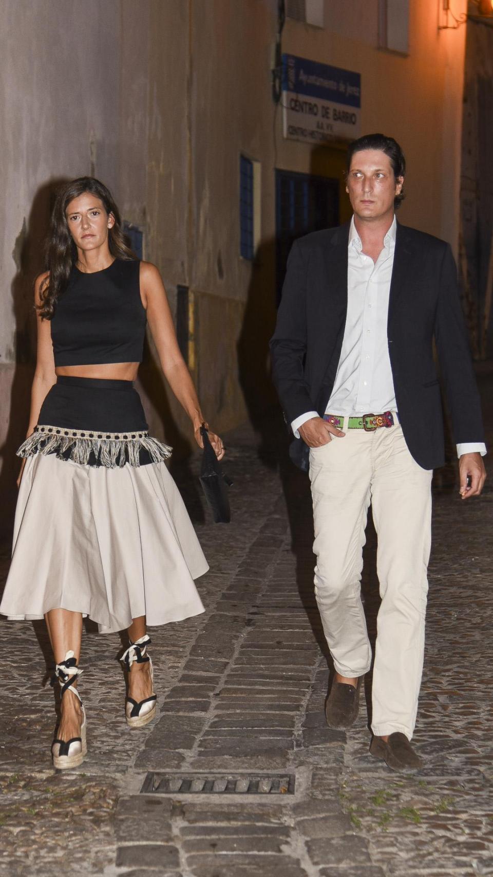 Luis Medina y Clara Caruana, en la preboda de Victoria de Hohenlohe y Maxime Corneille, en octubre de 2023.