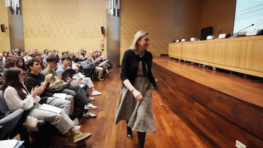 La vicepresidenta de la Junta de Castilla y León y consejera de Familia e Igualdad de Oportunidades, Isabel Blanco, inaugura la jornada 'Conociendo la salud cuidadosamente'