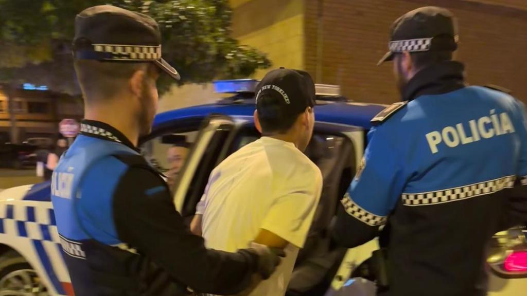 Momento de la detención por parte de la Policía Local de Palencia