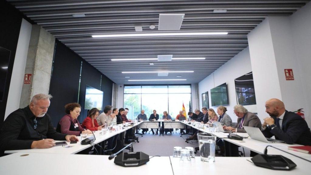 Encuentro entre el Ministerio para la Transformación Digital y de la Función Pública con los sindicatos CCOO, UGT y CSIF.
