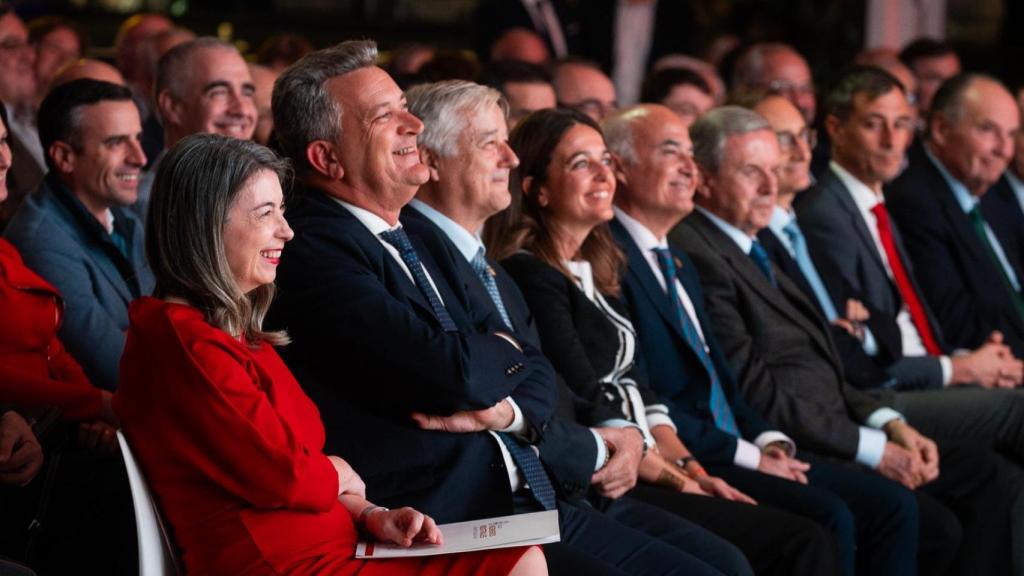 Invitados al acto del Colegio Oficial de Ingenieros Industriales de la Comunitat por su 75 aniversario. EE