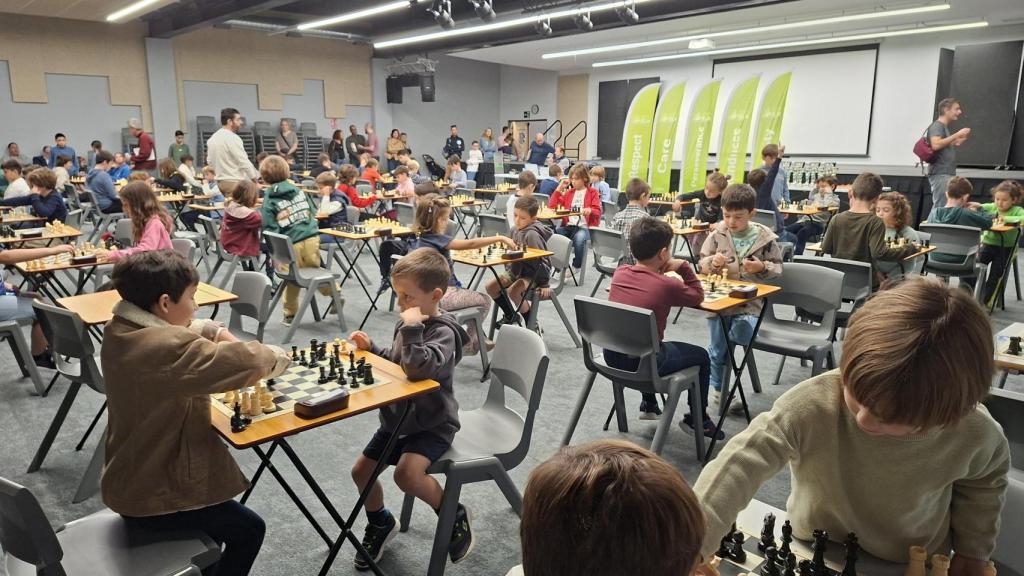 El Limonar International School acoge un torneo de ajedrez.