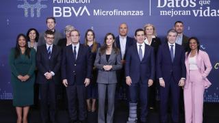 Foto de familia acto 'Datos que mejoran vidas'.