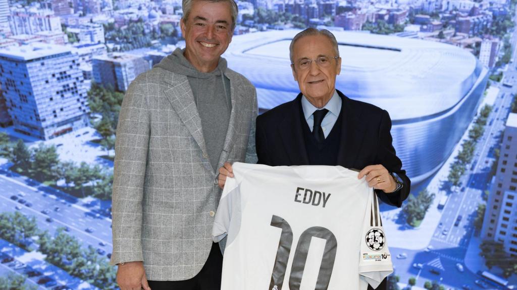 Florentino Pérez, con Eddy Cue, vicepresidente de Servicios de Apple