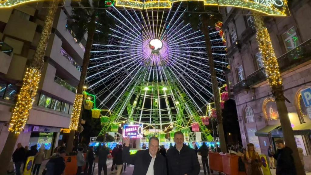 Ya está en marcha la noria gigate de la Navidad de Vigo: Ya le gustaría a The London Eye