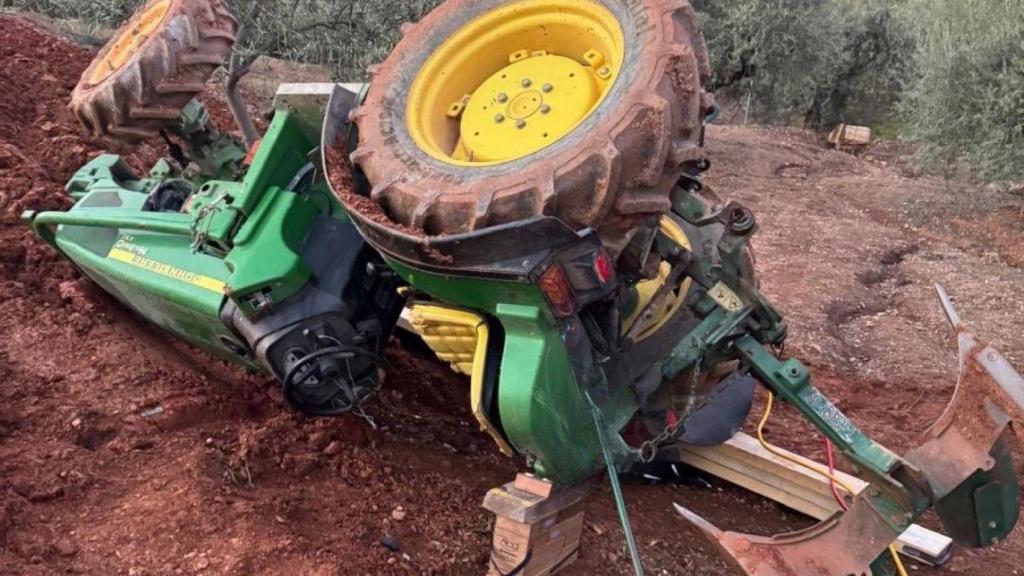 El tractor en el que se ha producido el accidente en Coín.