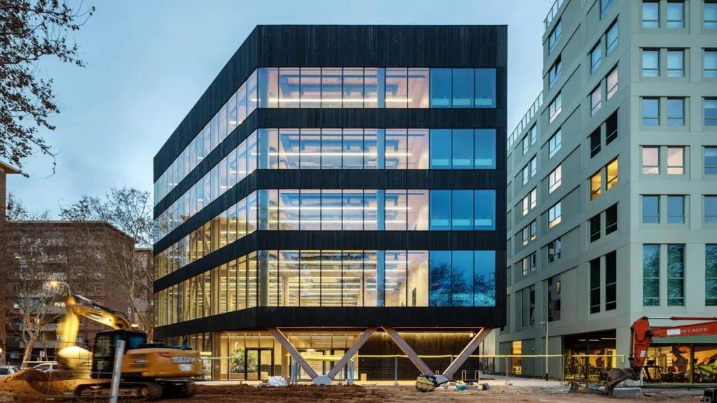 La fachada del T3 Diagonal Mar