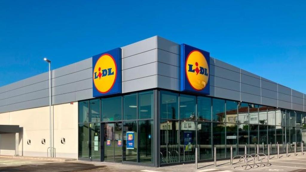 Fachada Lidl.