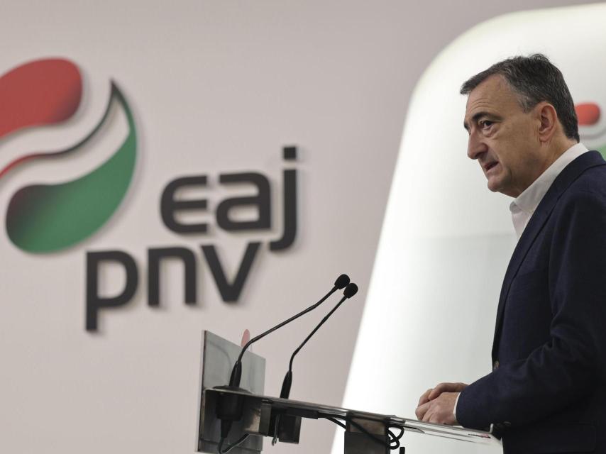 El presidente del PNV, Aitor Esteban, durante una rueda de prensa en Bilbao.