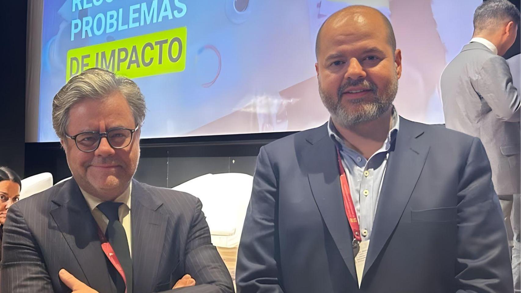 A la Izquierda, Antonio Navarro, presidente ejecutivo de Miriad Global. Y a la derecha Javier Robles director general de la línea de negocio Miriad Systems