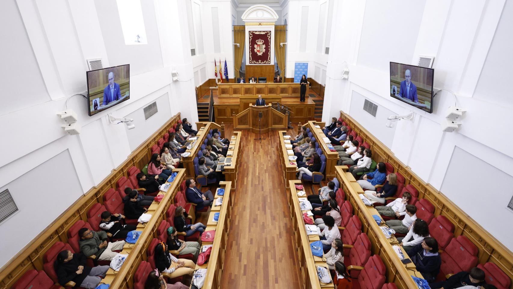 Pleno en las Cortes por el Día Mundial de la Infancia. Foto: Cortes CLM.