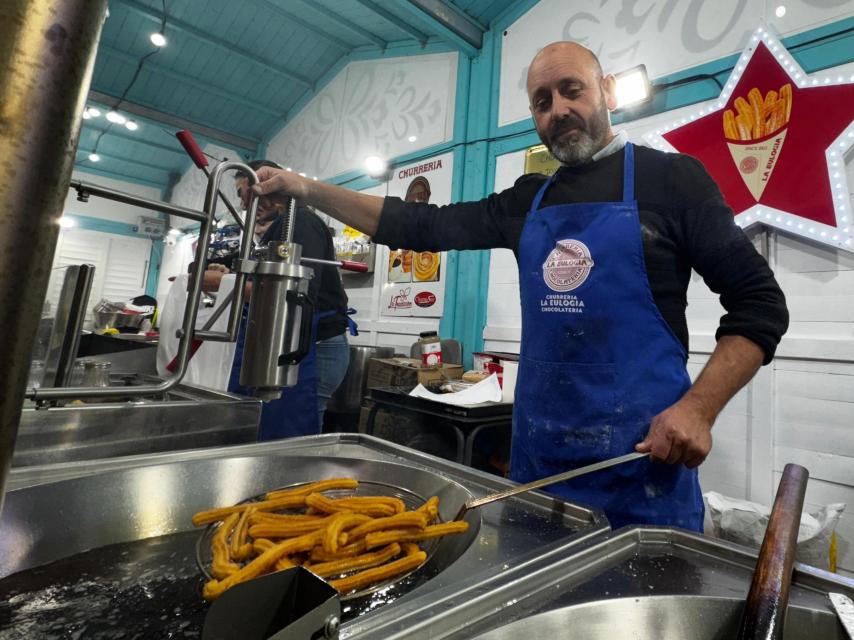 Miguel Ángel, churrero del Cíes Market